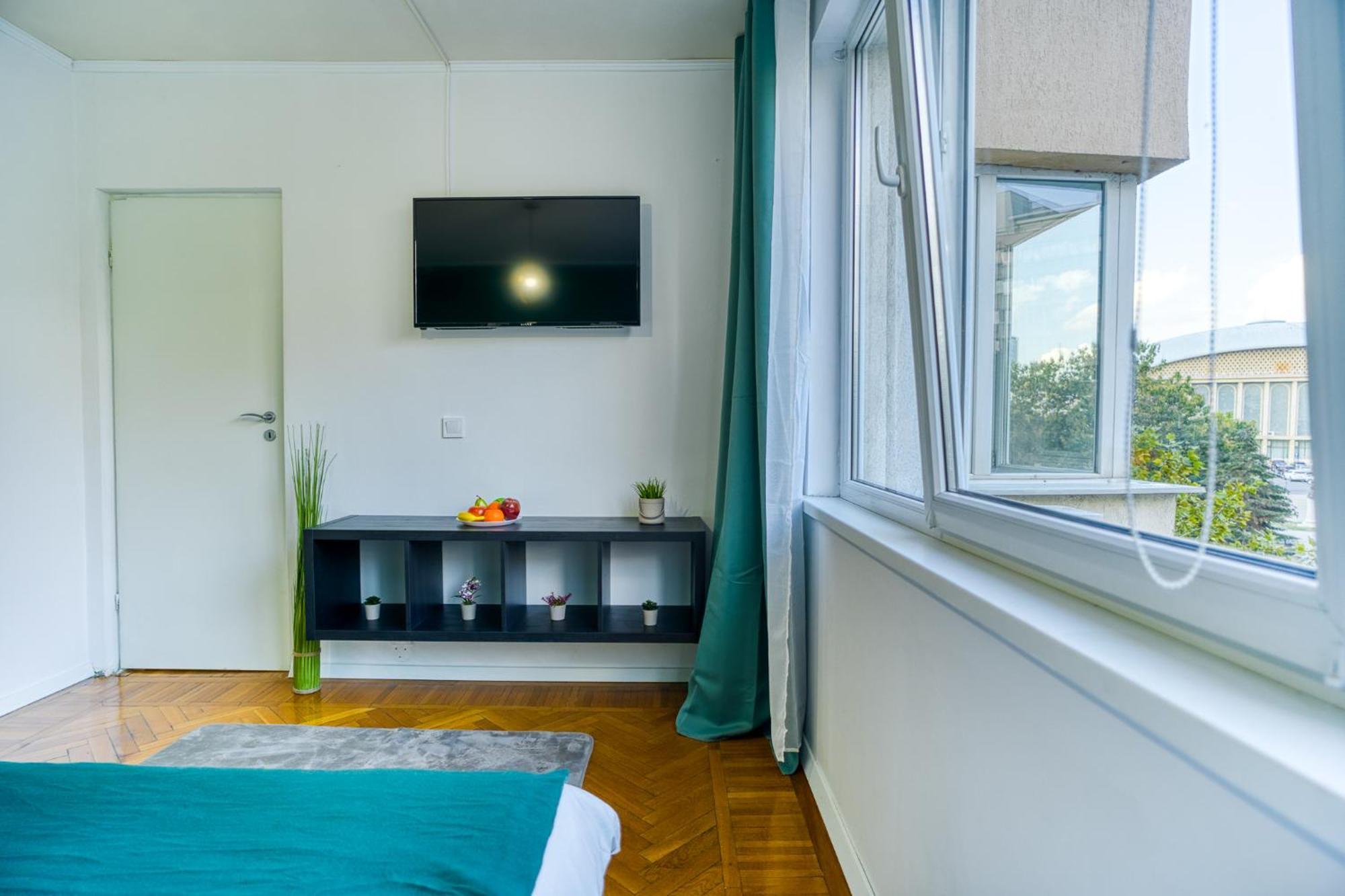 בוקרשט Hacienda Royal Palace - Central Designer Apartment מראה חיצוני תמונה