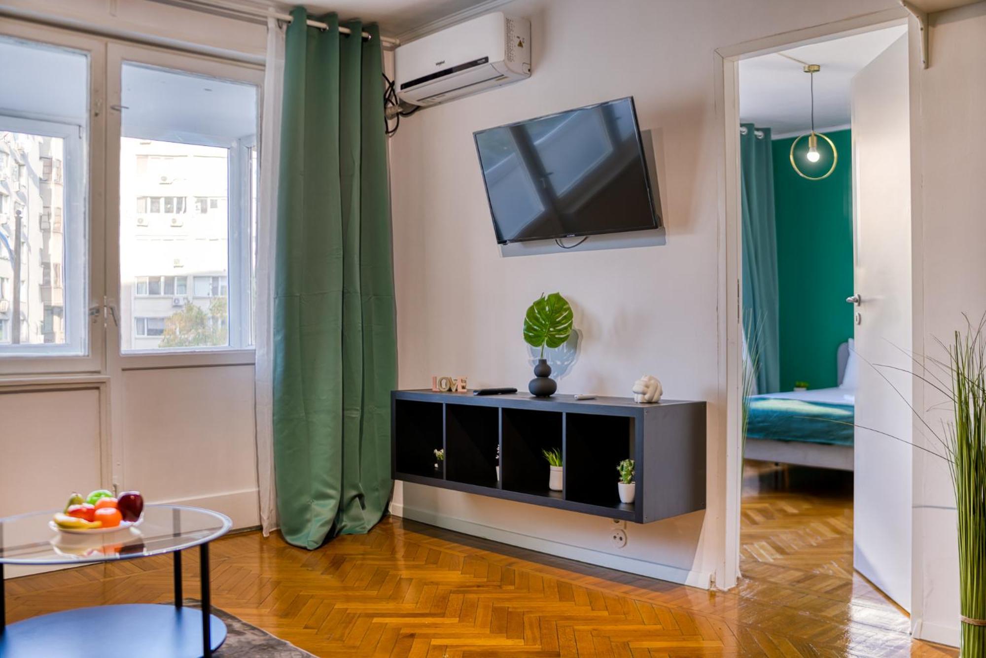 בוקרשט Hacienda Royal Palace - Central Designer Apartment מראה חיצוני תמונה